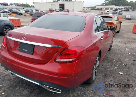 2020 Mercedes-Benz E 350 z USA, uszkodzony, nr VIN WDDZF8DB3LA719974